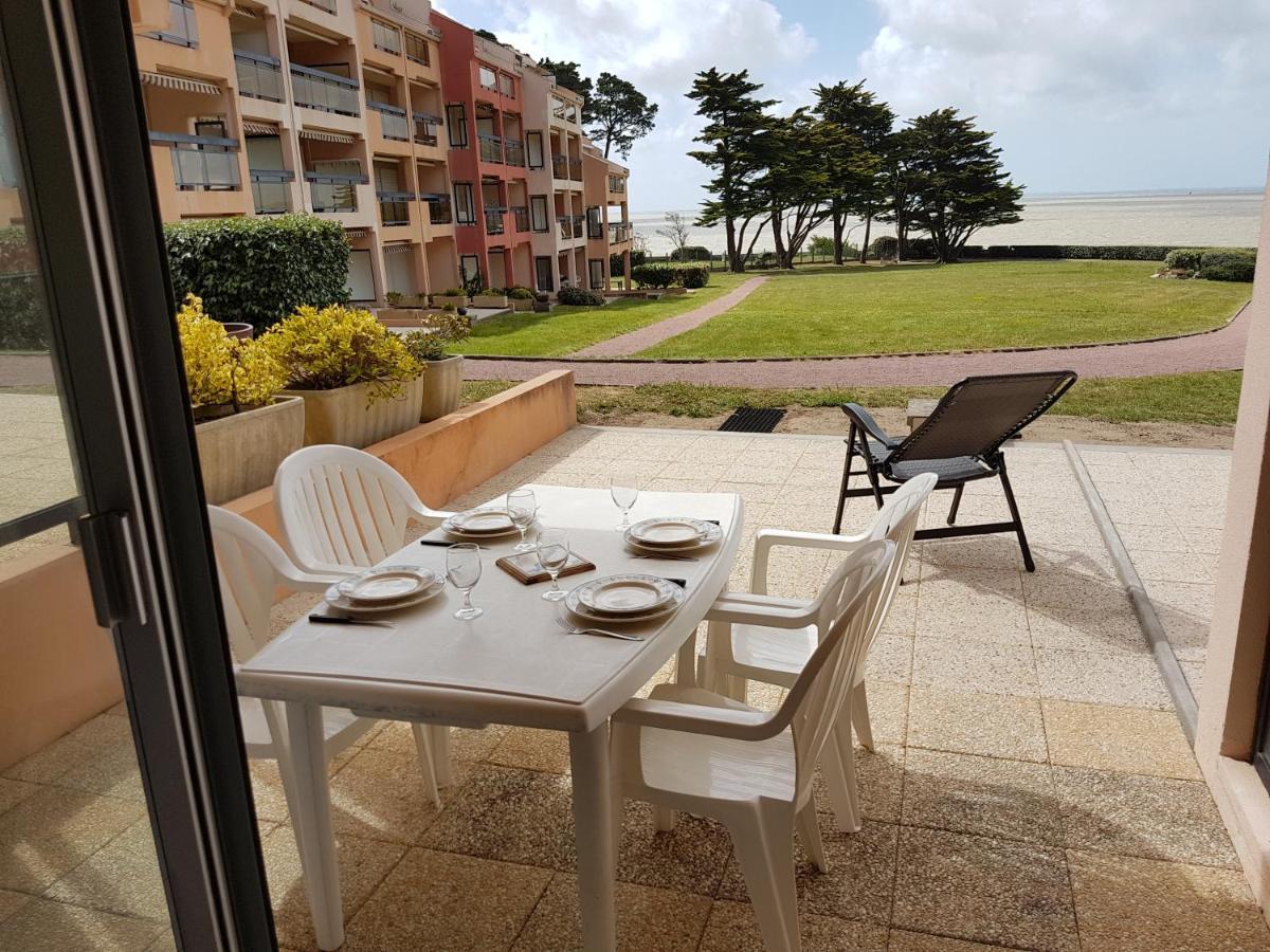 Appartement En Rdc Avec Terrasse Face A La Mer Pornic Esterno foto